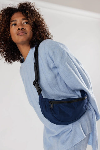 BAGGU Crescent Fanny Pack Navy