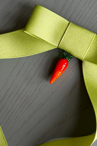 Room Shop Charm Bow Clip Carrot