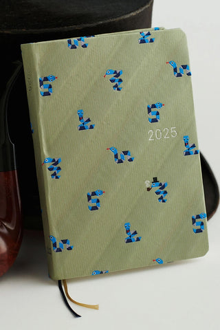 Hobonichi Techo 2025 HON A6 Bow & Tie Planner Snake Toy